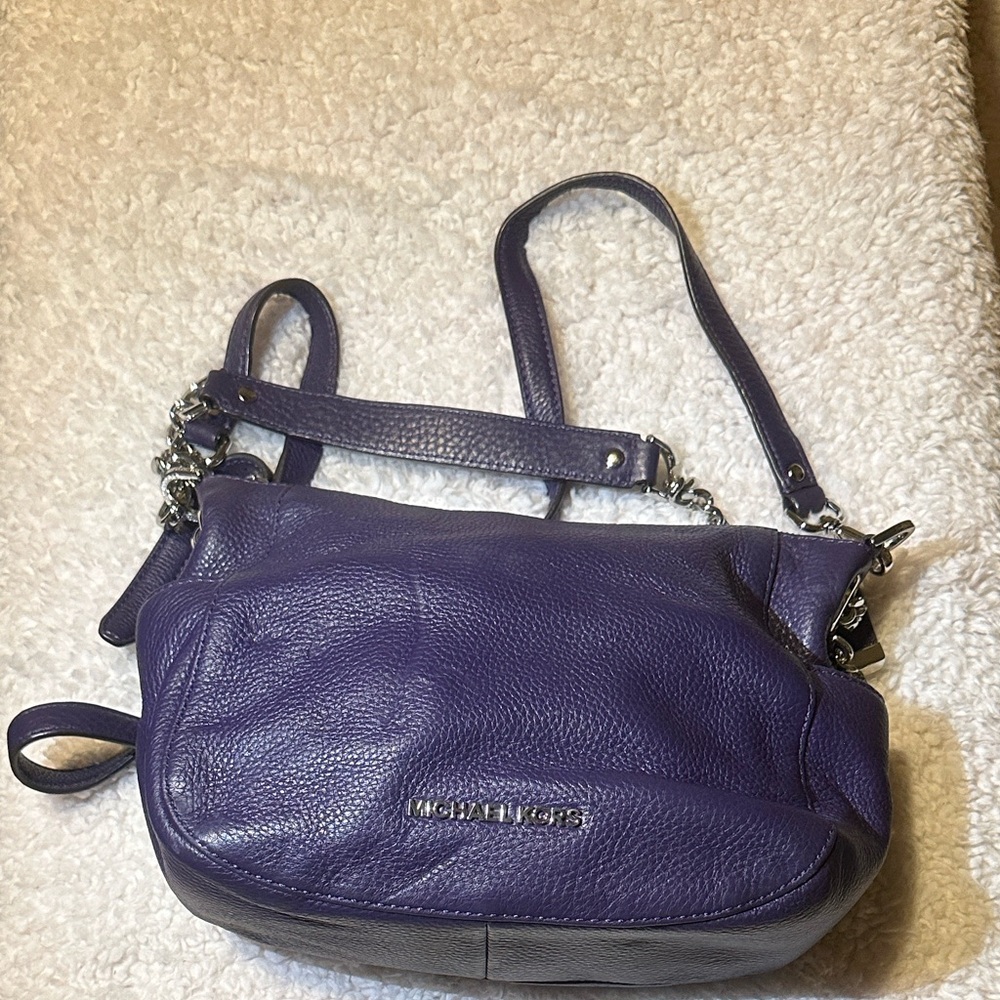 Michael Kors Violet Leather Shoulder Bag